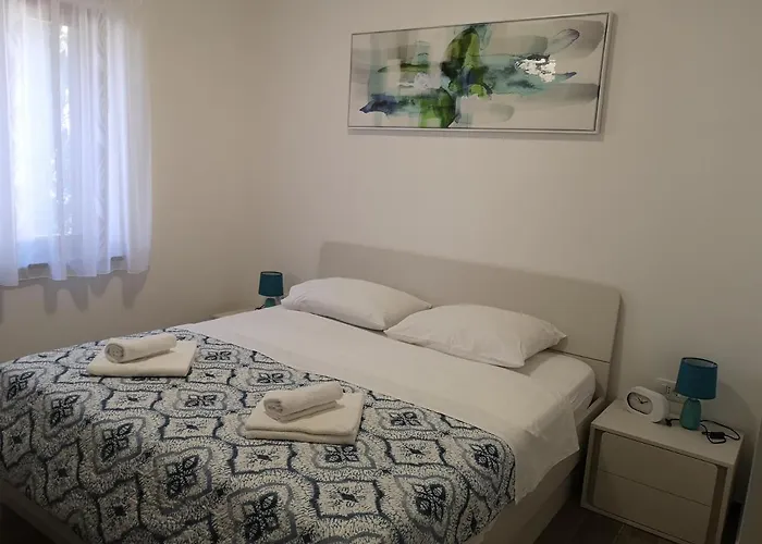 Flowers Apartments Medulin, Fucane 1A