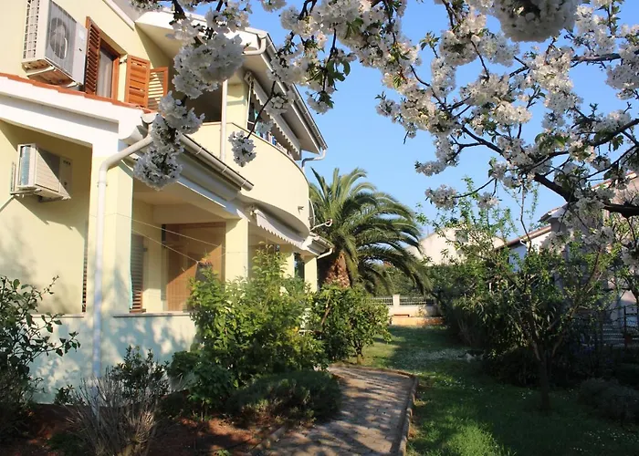 Flowers Apartments Medulin, Fucane 1A